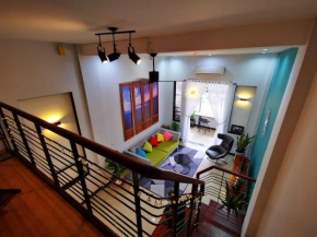 Fabulous location in Colonial Home in the Heart of District 1